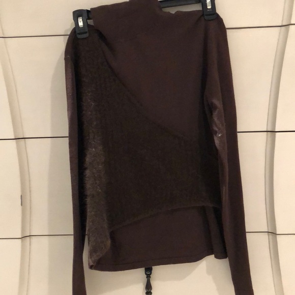 Turtle neck - Picture 1 of 4